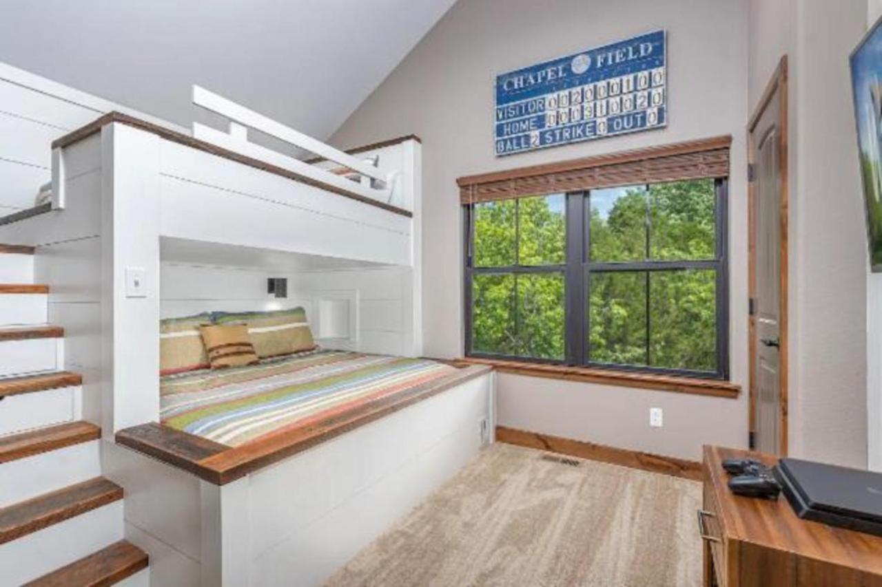 Premier Retreat With Hot Tub, Theater & Pool Table Villa Hollister Екстериор снимка