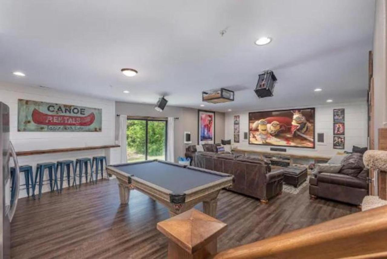 Premier Retreat With Hot Tub, Theater & Pool Table Villa Hollister Екстериор снимка