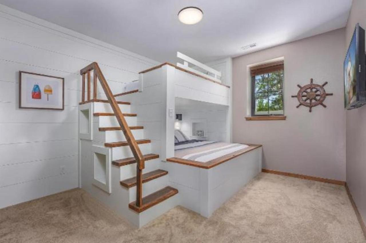 Premier Retreat With Hot Tub, Theater & Pool Table Villa Hollister Екстериор снимка